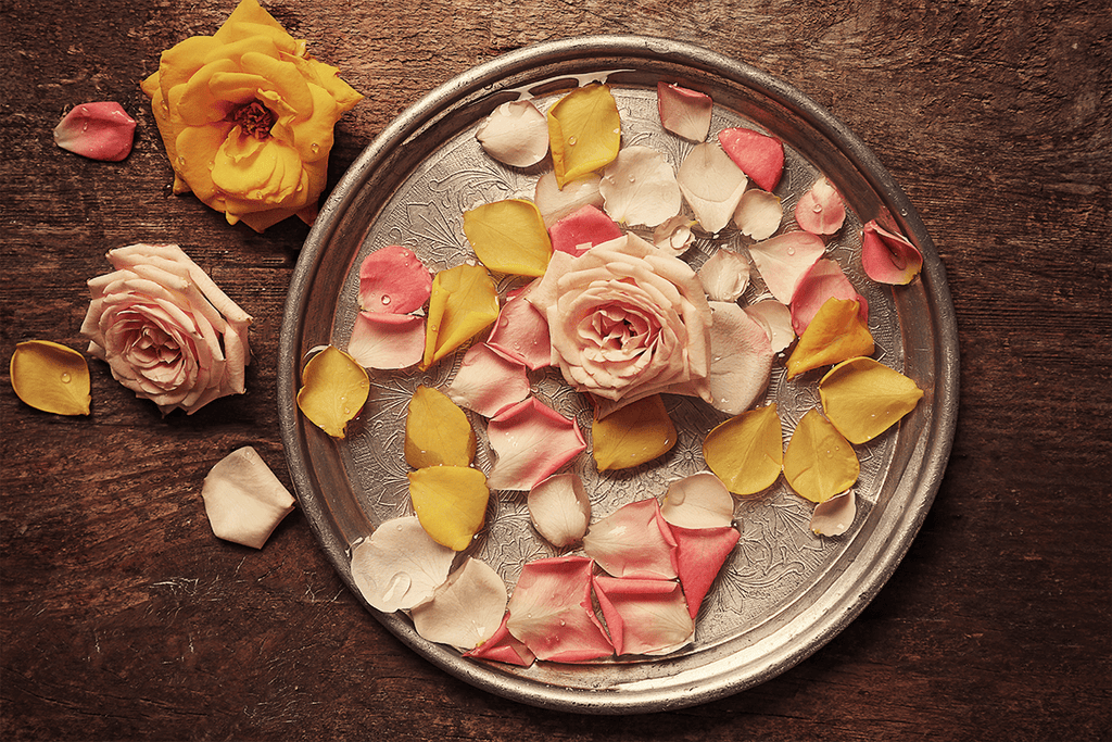 Benefits of Rose Water for Your Skin & How to Use It