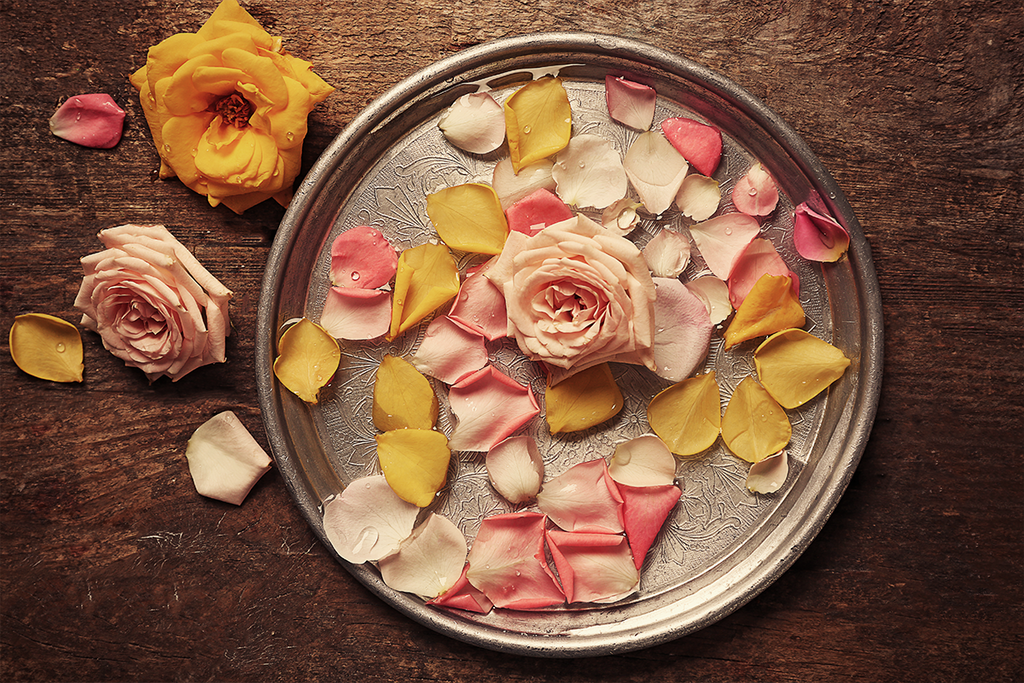 Benefits of Rose Water for Your Skin & How to Use It