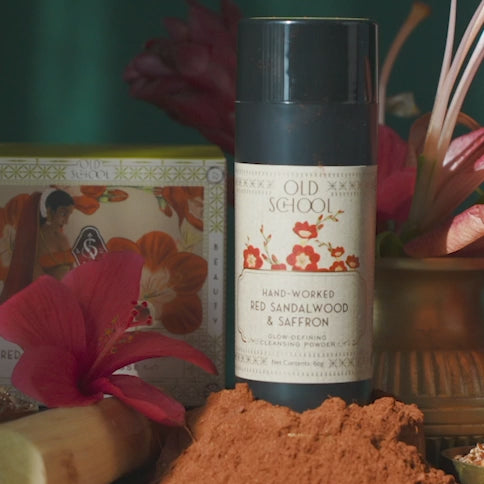 Hand-Worked Red Sandalwood & Saffron Glow-Defining Cleansing Powder
